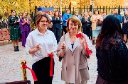 Торжественное открытие Модельной библиотеки. Символическую ленту перерезали: глава города Мегиона Алексей Владимирович Петриченко, председатель Думы города Мегиона Виктория Сергеевна Заднепровская, директор муниципального бюджетного учреждения «Централизованная библиотечная система» Елена Георгиевна Львова и представитель «Самой читающей семьи» Юлиана Андреевна Бодяк.