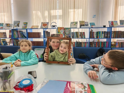 Семейный выходной в библиотеке: тепло творчества и радость чтения