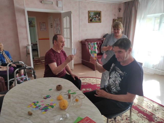 Мастер-класс «Поймай мяч из бутылки»