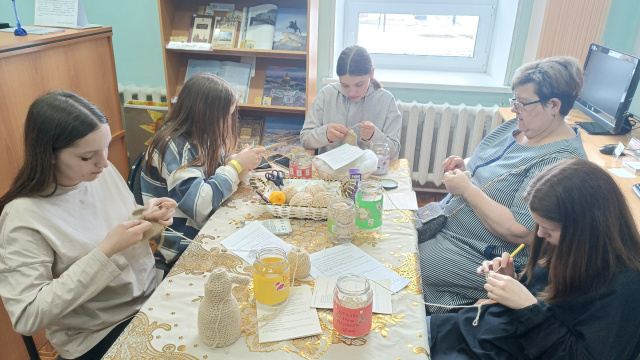 сВязанные сказкой