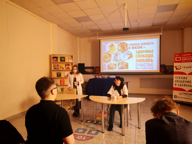 Уж, сколько их упало в эту бездну