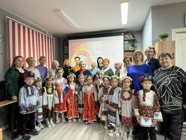 Главное ребята сердцем не стареть…