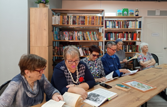 Закружилась листва золотая…