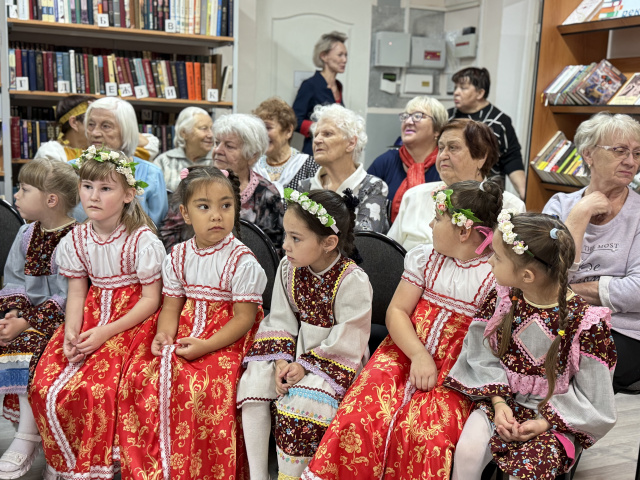 Главное ребята сердцем не стареть…