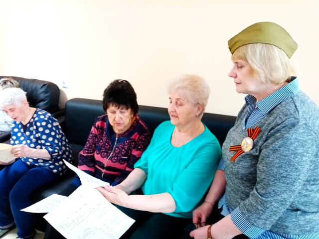 Покрывается сердце инеем…