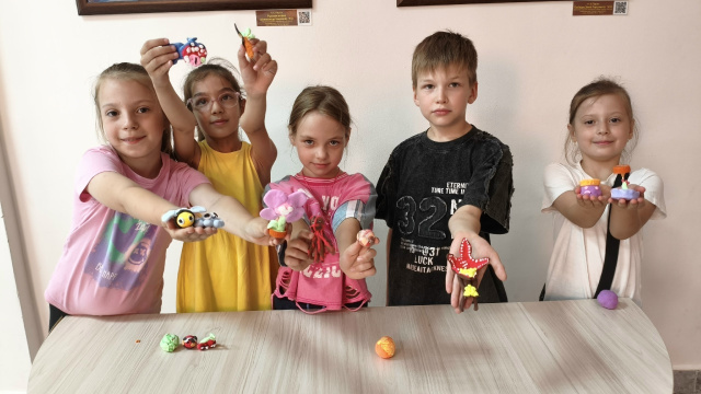 Танцуют все