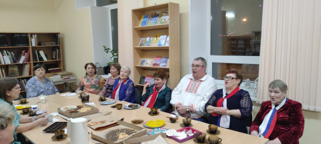 Песни за дружеским чаепитием